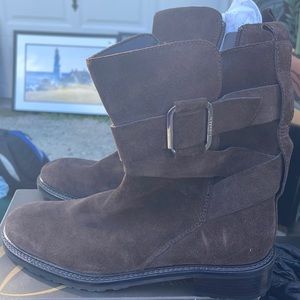 Calvin Klein brown suede ankle boots size 8 - Never Worn